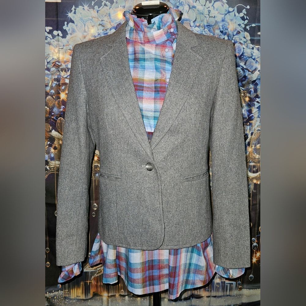 Westbound Heather Grey Blazer and Great Times Button-down, mixed set.